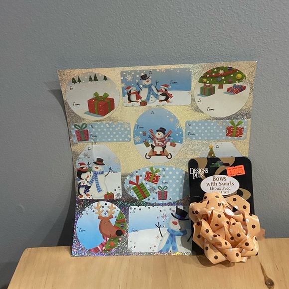 sold🚫 Christmas gift wrap bundle New - Picture 3 of 3